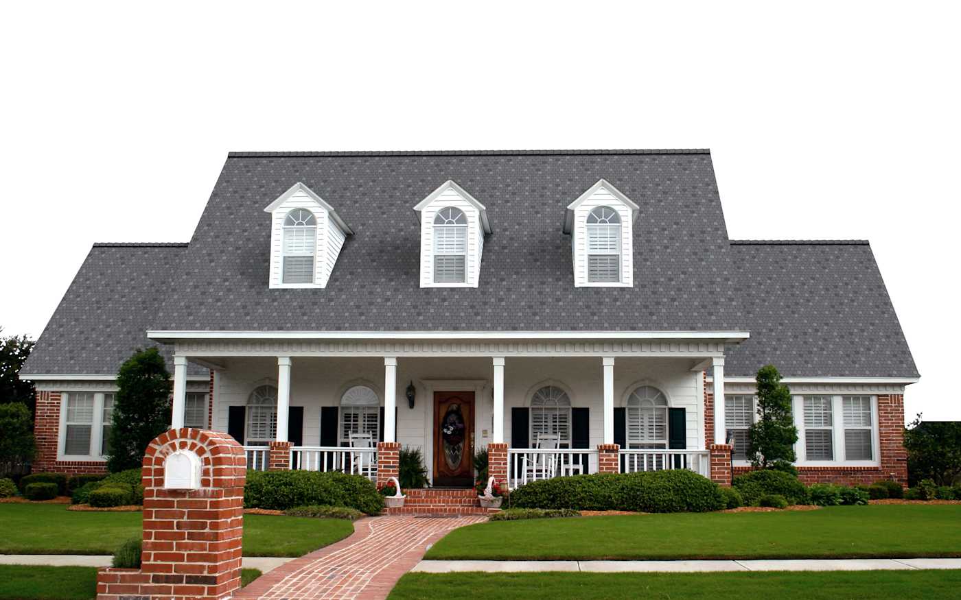 Manchester Gray Berkshire shingle shown on a home